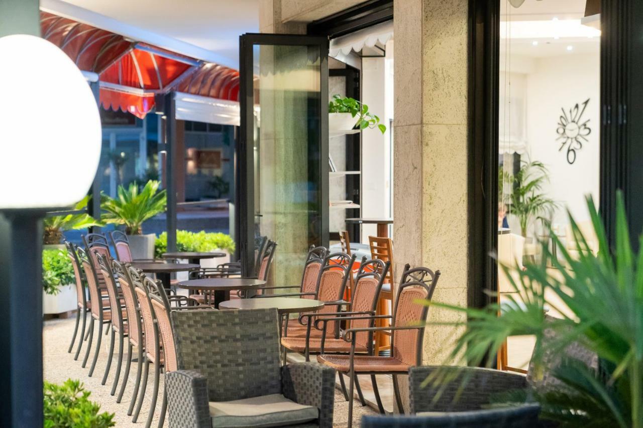 Hotel Stoccarda Каорле Экстерьер фото
